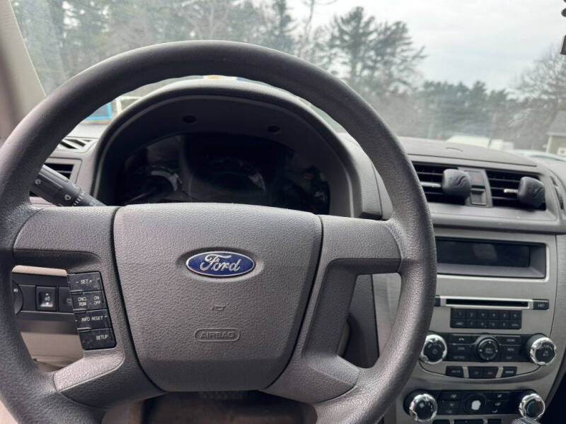 2012 Ford Fusion S