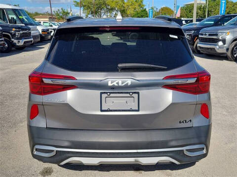 2023 Kia Seltos EX