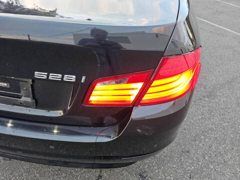 2013 BMW 5 Series 528i xDrive