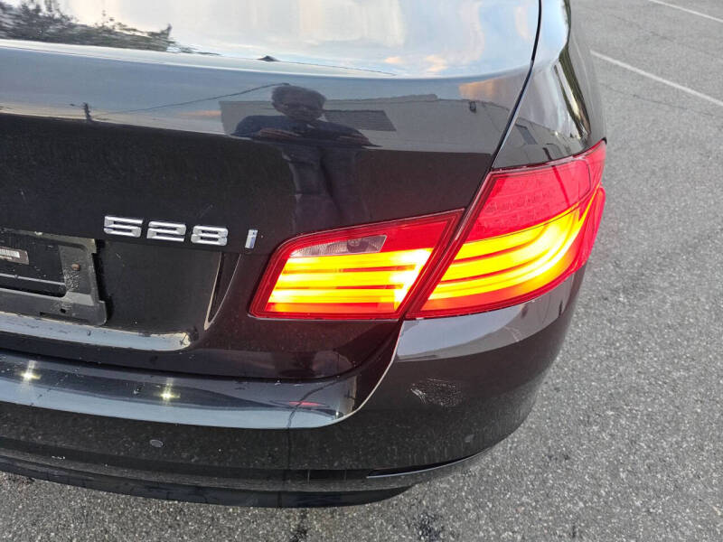 2013 BMW 5 Series 528i xDrive