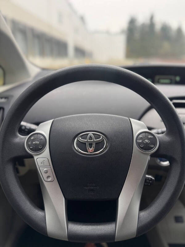 2012 Toyota Prius Three