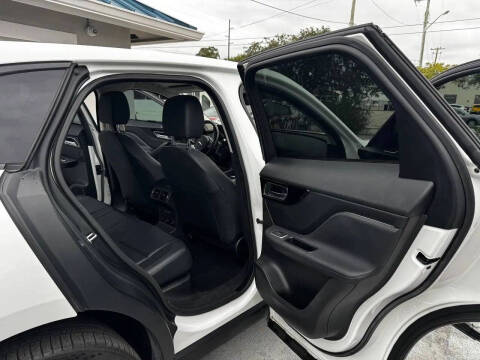 2017 Jaguar F-PACE 35t