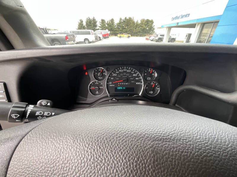 2024 Chevrolet Express 2500