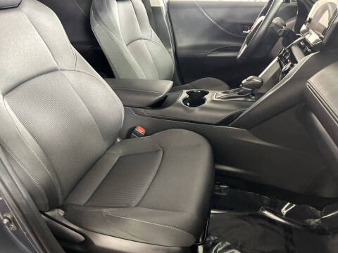 2024 Toyota Venza LE