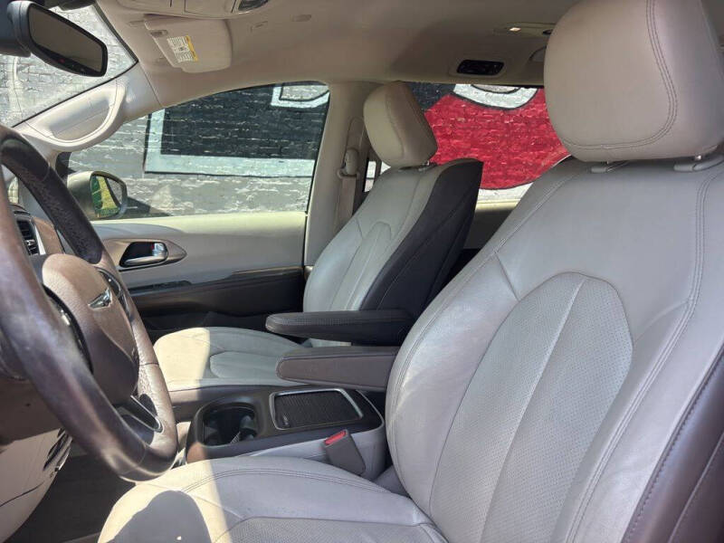 2018 Chrysler Pacifica Touring L Plus