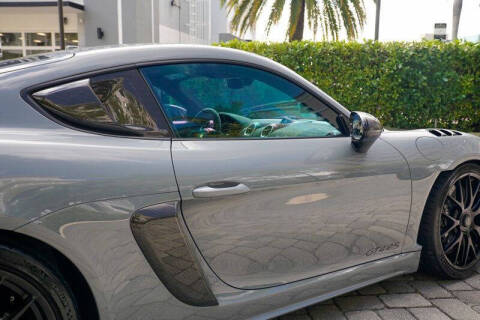 2024 Porsche 718 Cayman GT4 RS