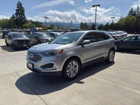 2024 Ford Edge Titanium
