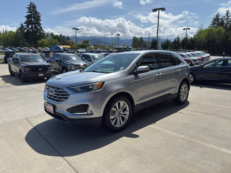 2024 Ford Edge Titanium