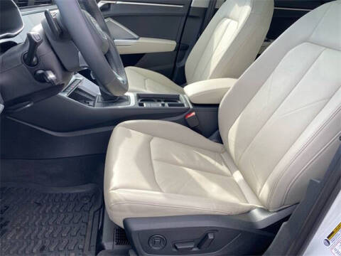 2025 Audi Q3 quattro S line Prem Plus 45 TFSI