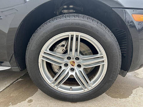 2016 Porsche Macan S