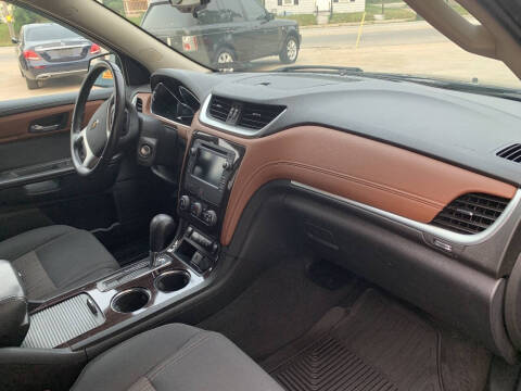 2017 Chevrolet Traverse LT