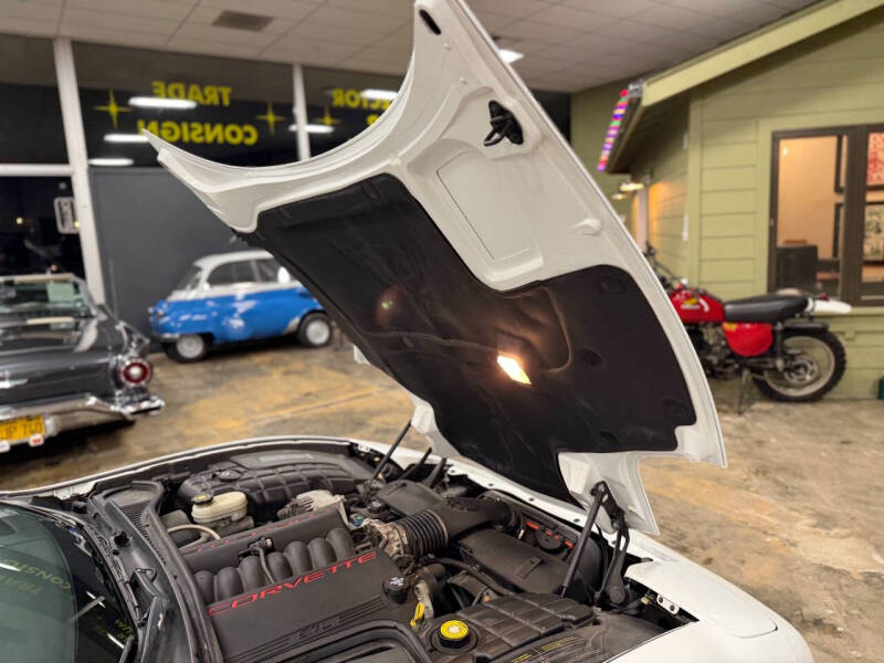 2004 Chevrolet Corvette