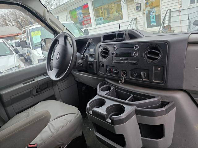 2014 Ford E-Series E-150