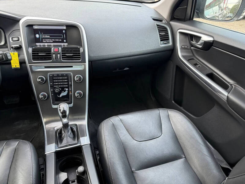 2015 Volvo XC60 3.2 Premier