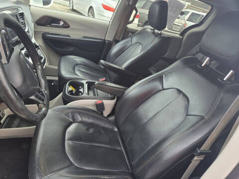 2019 Chrysler Pacifica Touring L