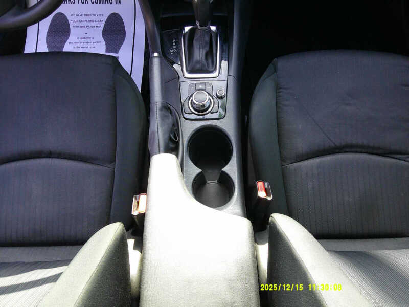 2015 Mazda MAZDA3 i Sport