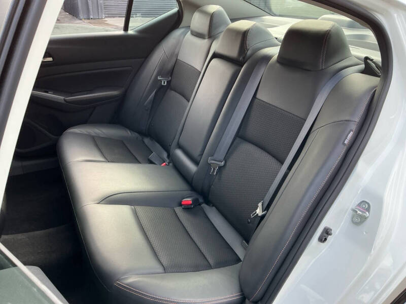 2022 Nissan Altima 2.0 SR