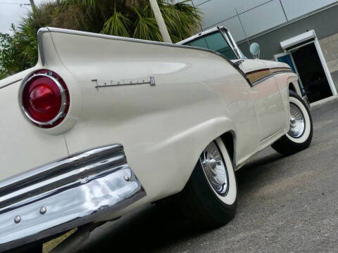 1957 Ford Fairlane