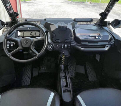2023 Can-Am Commander
