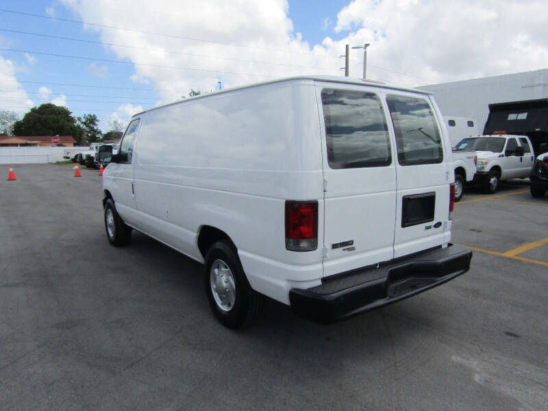 2011 Ford E-Series E-150