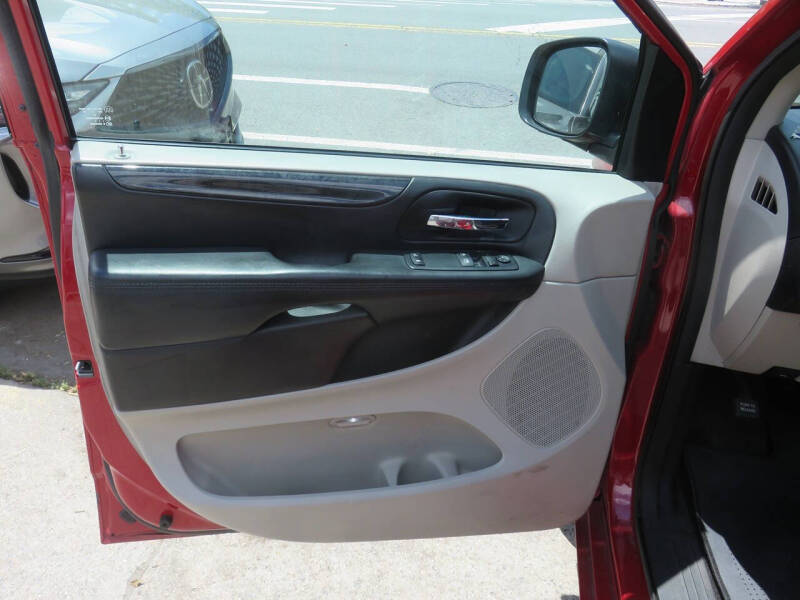 2014 Dodge Grand Caravan SE