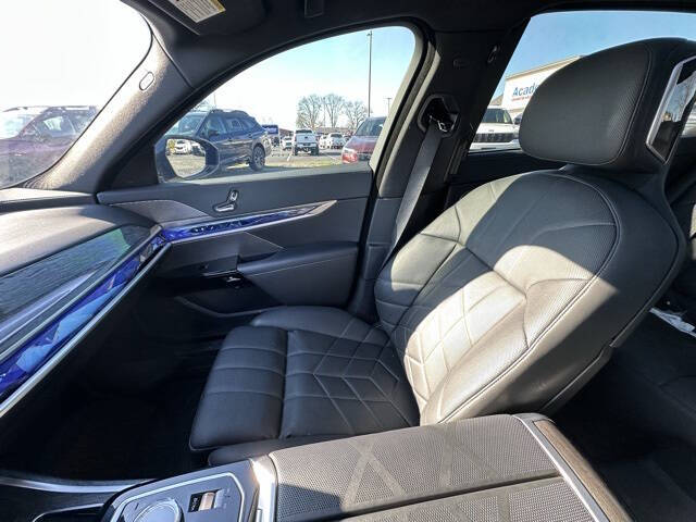 2024 BMW 7 Series 740i