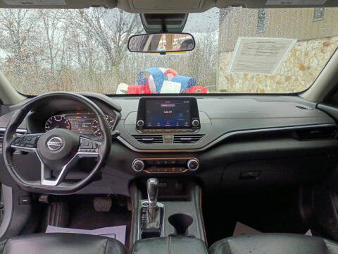 2021 Nissan Altima 2.5 SR