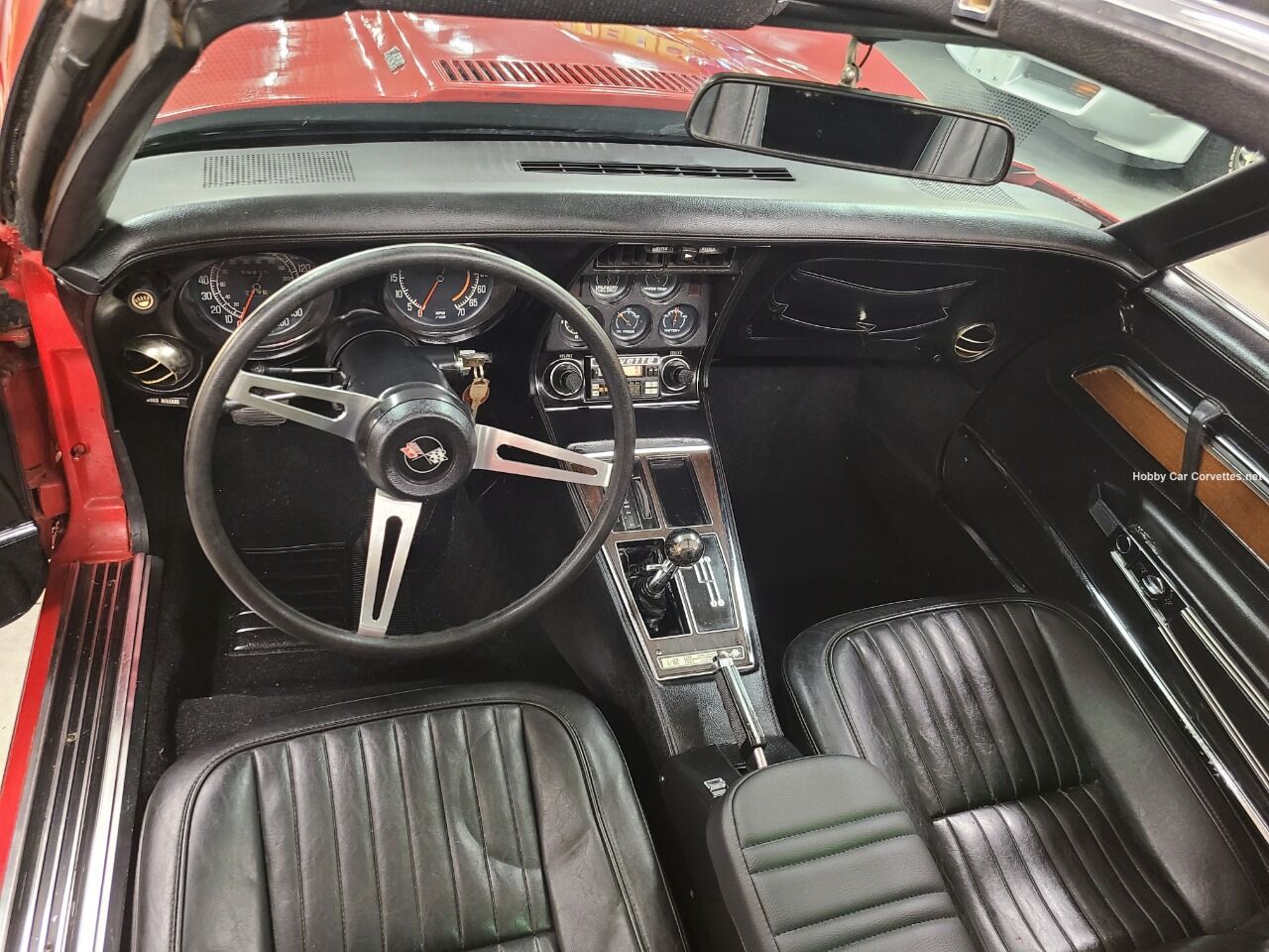 1975 Chevrolet Corvette 9