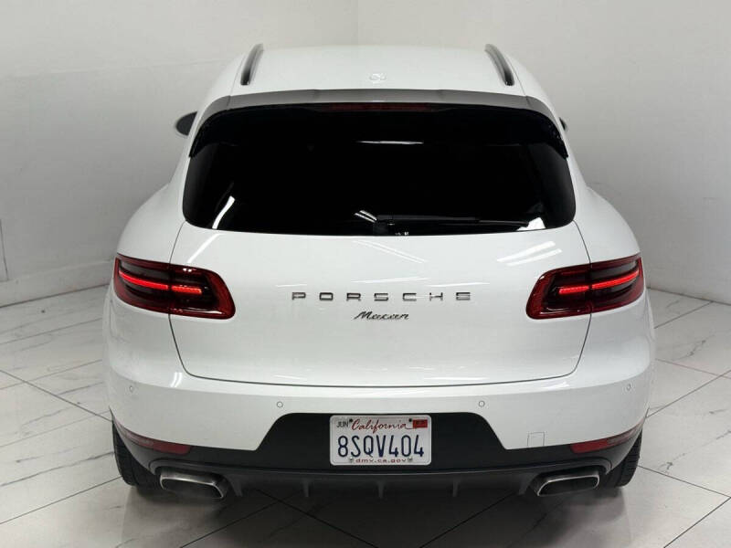 2017 Porsche Macan