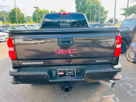 2015 GMC Sierra 2500HD Denali