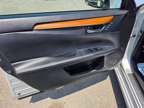 2013 Lexus ES 300h