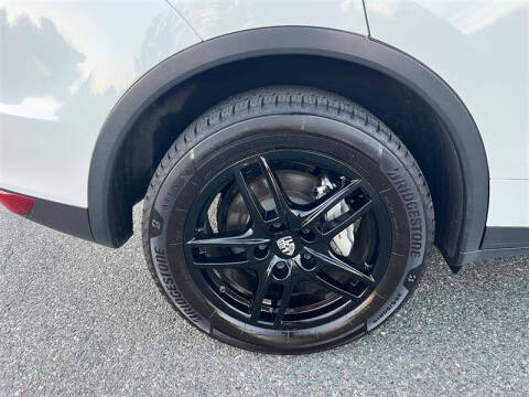 2012 Porsche Cayenne S Hybrid