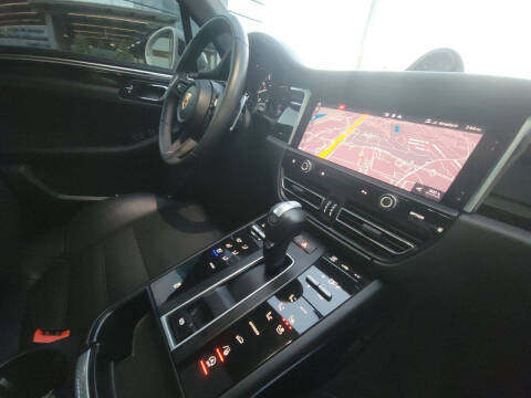 2023 Porsche Macan
