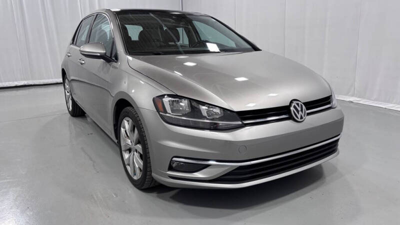 2019 Volkswagen Golf SE