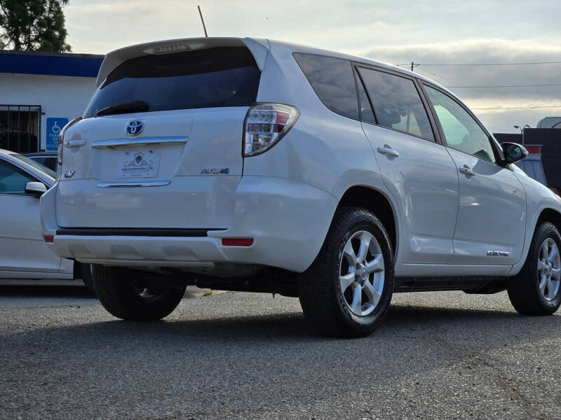 2012 Toyota RAV4 EV