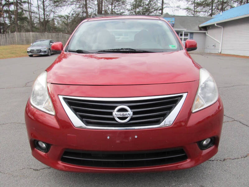 2012 Nissan Versa 1.6 SV