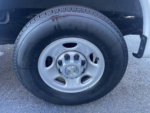 2022 Chevrolet Express LS 3500