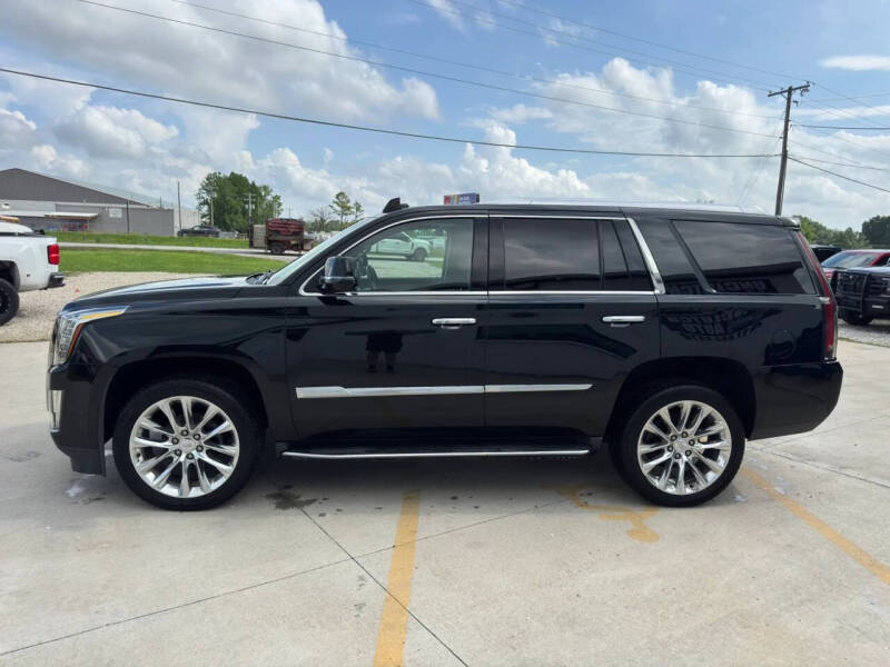 2018 Cadillac Escalade Luxury