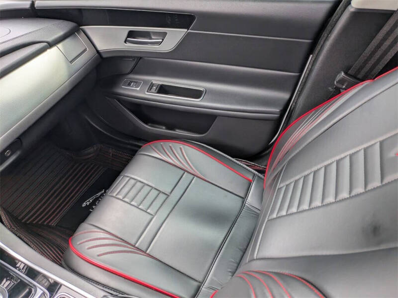 2017 Jaguar XF 35t Premium