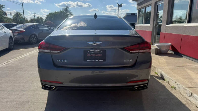 2016 Hyundai Genesis