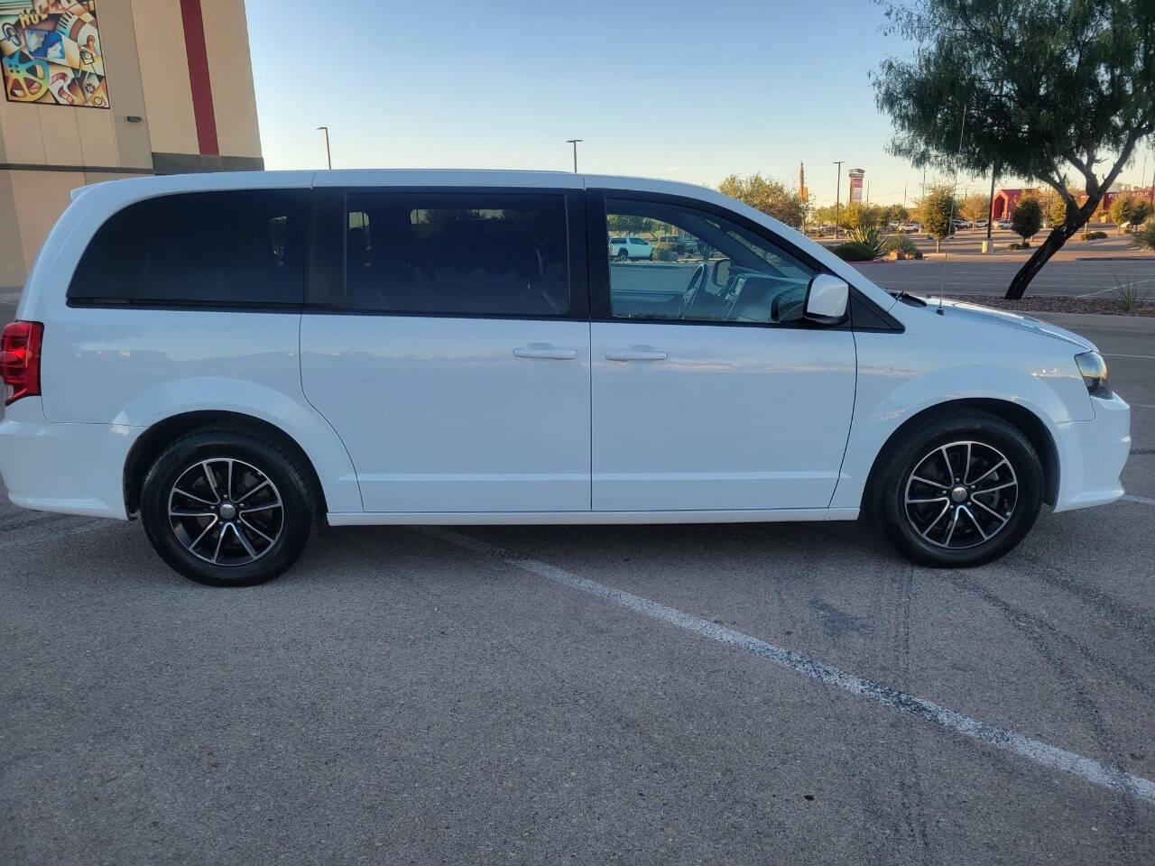 2019 Dodge Grand Caravan for sale at NICE RIDE AUTO GROUP in El Paso, TX