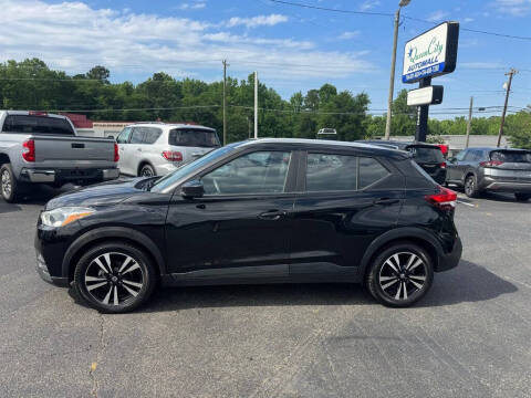 2020 Nissan Kicks SV