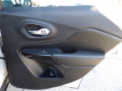 2019 Jeep Cherokee Altitude