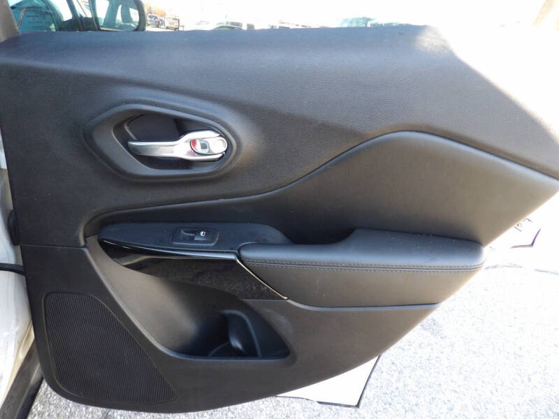 2019 Jeep Cherokee Altitude