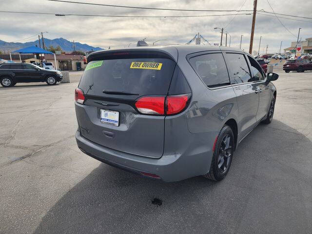 2020 Chrysler Pacifica Touring