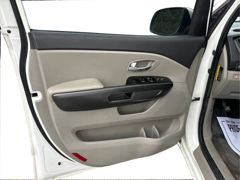 2016 Kia Sedona L