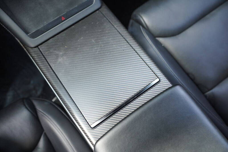 2022 Tesla Model S Plaid