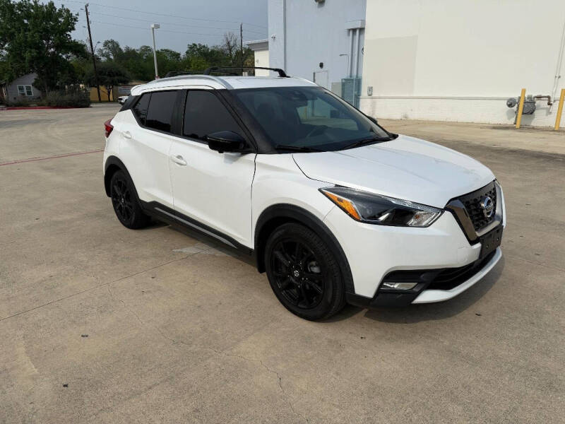 2020 Nissan Kicks SR