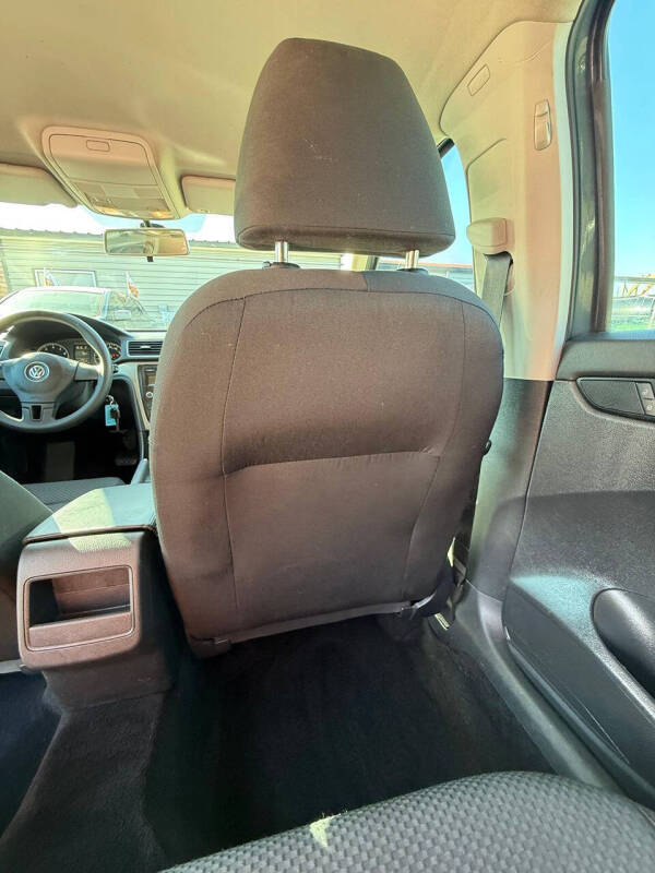 2014 Volkswagen Passat 1.8T S