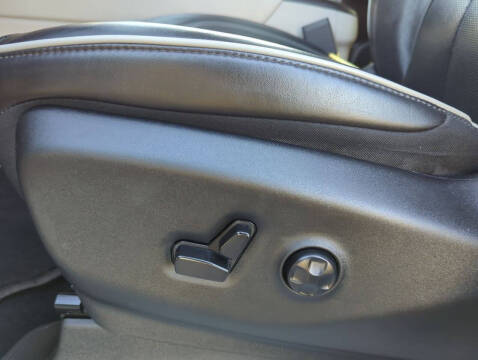 2023 Chrysler Pacifica Plug-In Hybrid Limited